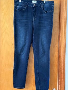 Nicole Miller Women’s Dark Blue Stretch Jeans - Classic Slim Fit